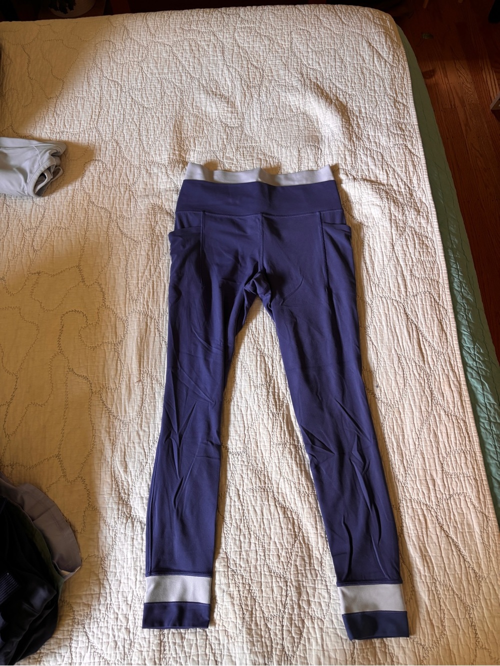 Athleta Salutation Stash Double Up Tight | NEVER WORN!